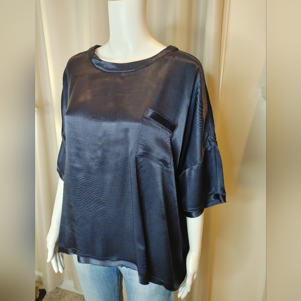 Fate Satin Boxy Tee in Navy